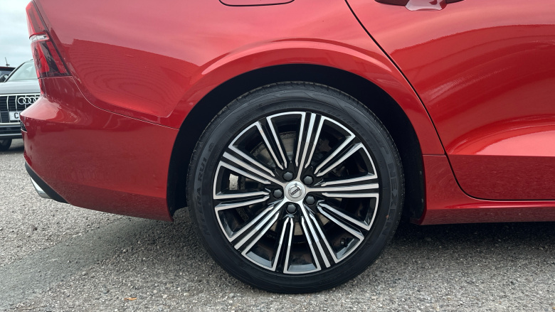 Volvo S60 2.0 T5 Inscription Plus 4dr Auto Petrol Saloon